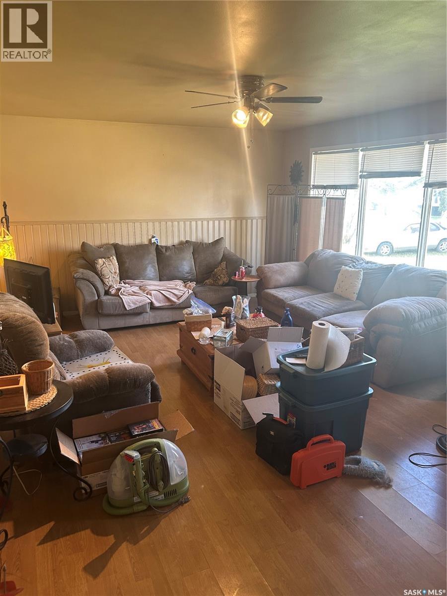 116 Souris Street, Milestone, Saskatchewan  S0G 3L0 - Photo 2 - SK022040