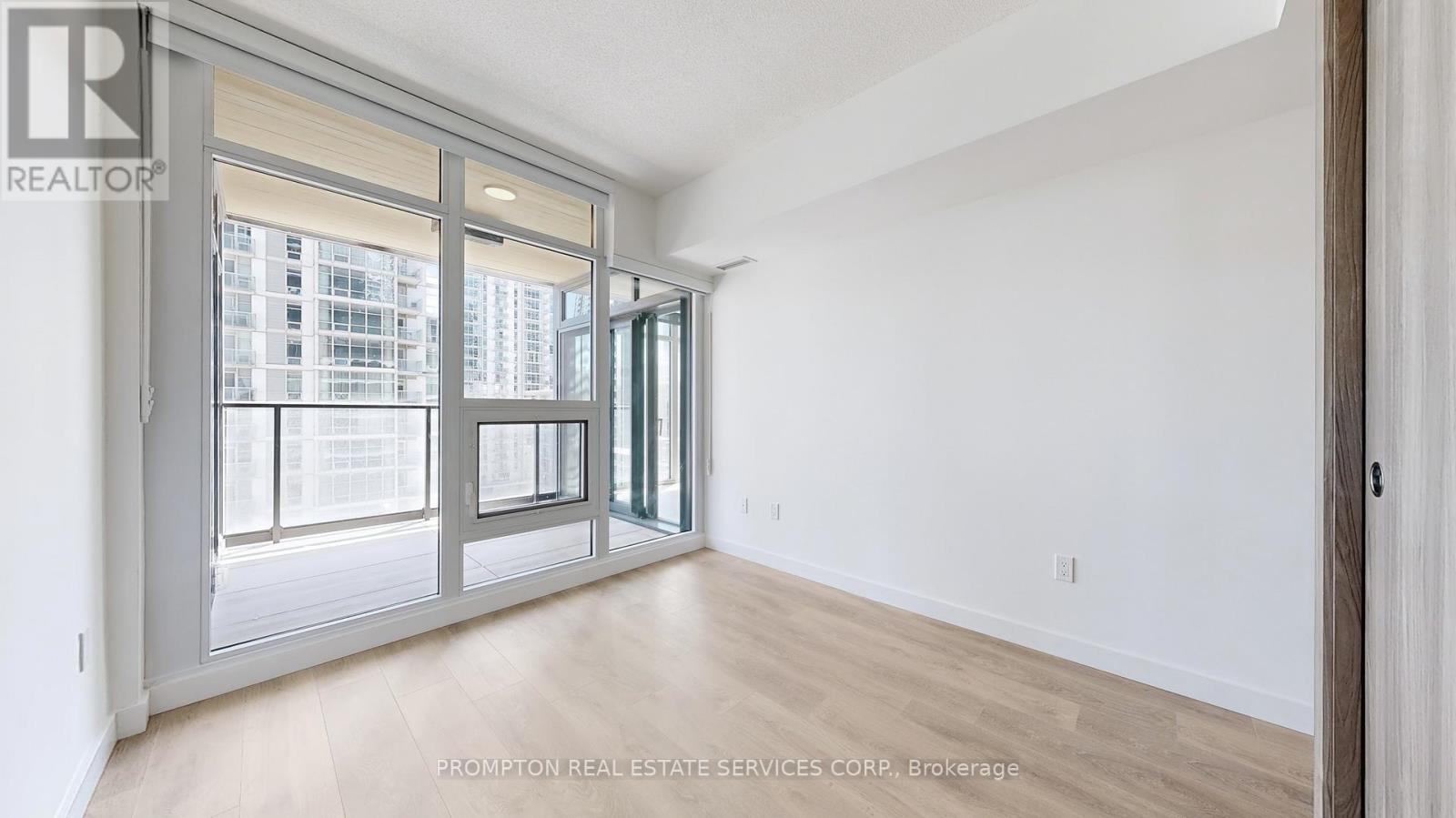 515 - 1 Concord Cityplace Way, Toronto, Ontario  M5V 0X3 - Photo 27 - C12494686