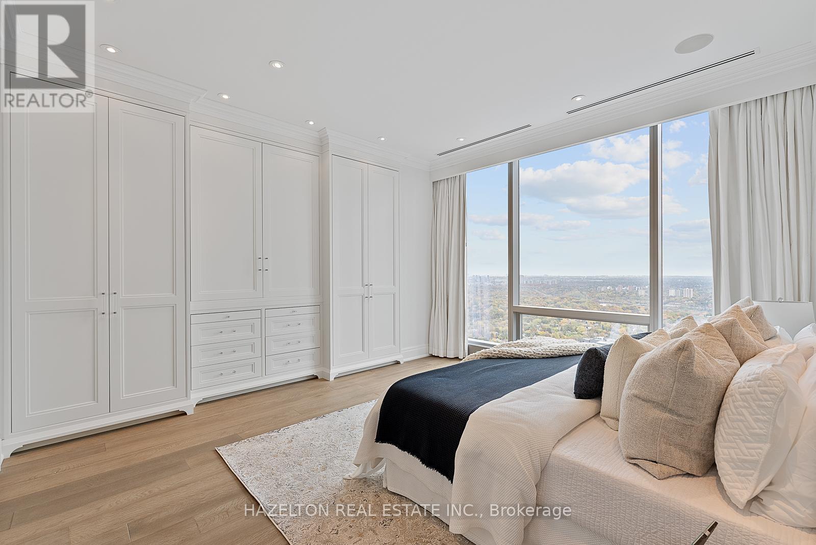 4802 - 50 Yorkville Avenue, Toronto (Annex), Ontario  M4W 0A3 - Photo 21 - C12494706