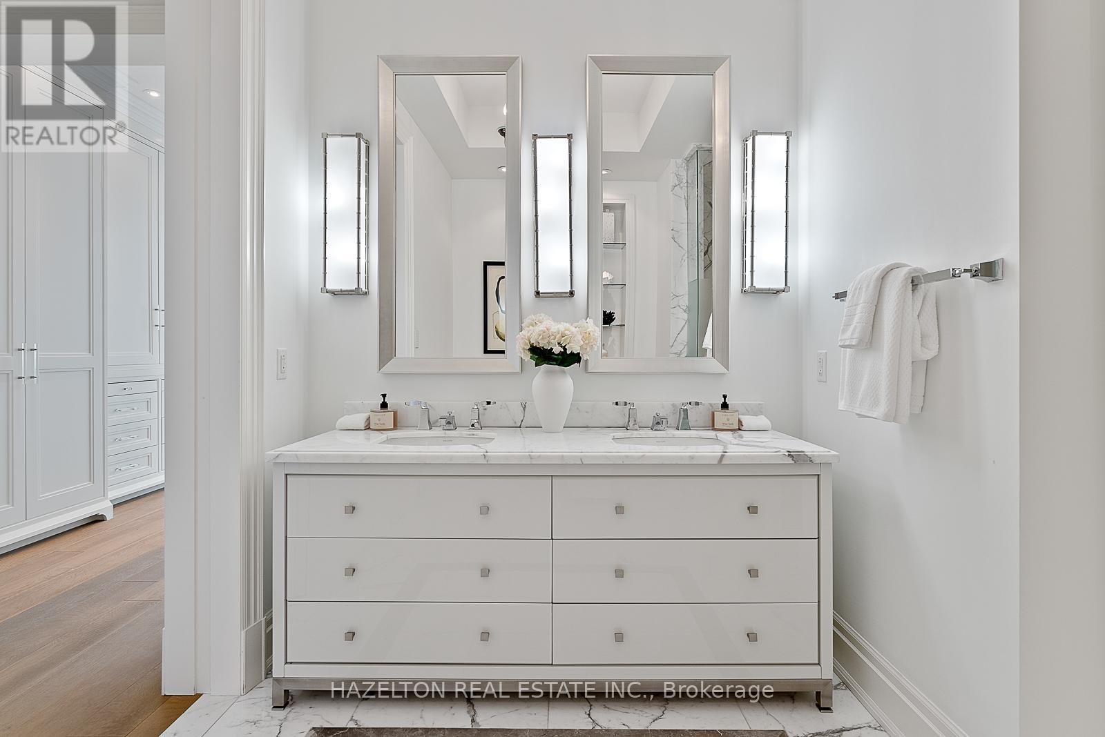 4802 - 50 Yorkville Avenue, Toronto (Annex), Ontario  M4W 0A3 - Photo 25 - C12494706