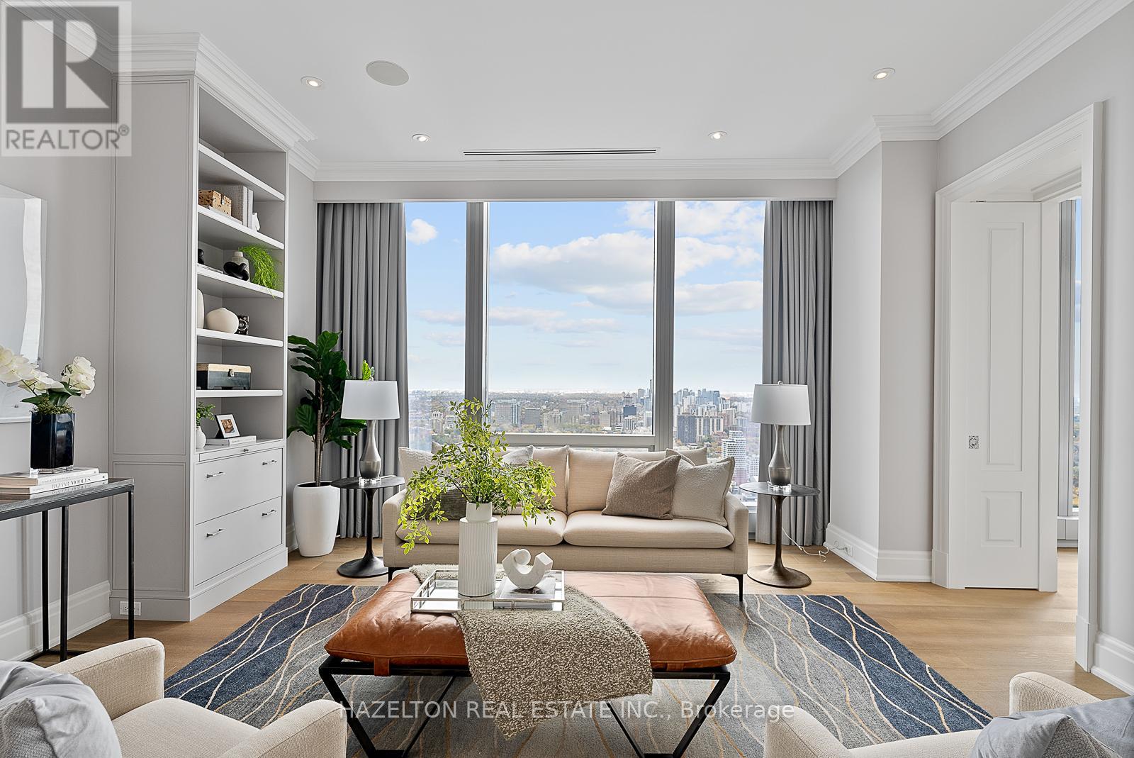 4802 - 50 Yorkville Avenue, Toronto (Annex), Ontario  M4W 0A3 - Photo 8 - C12494706