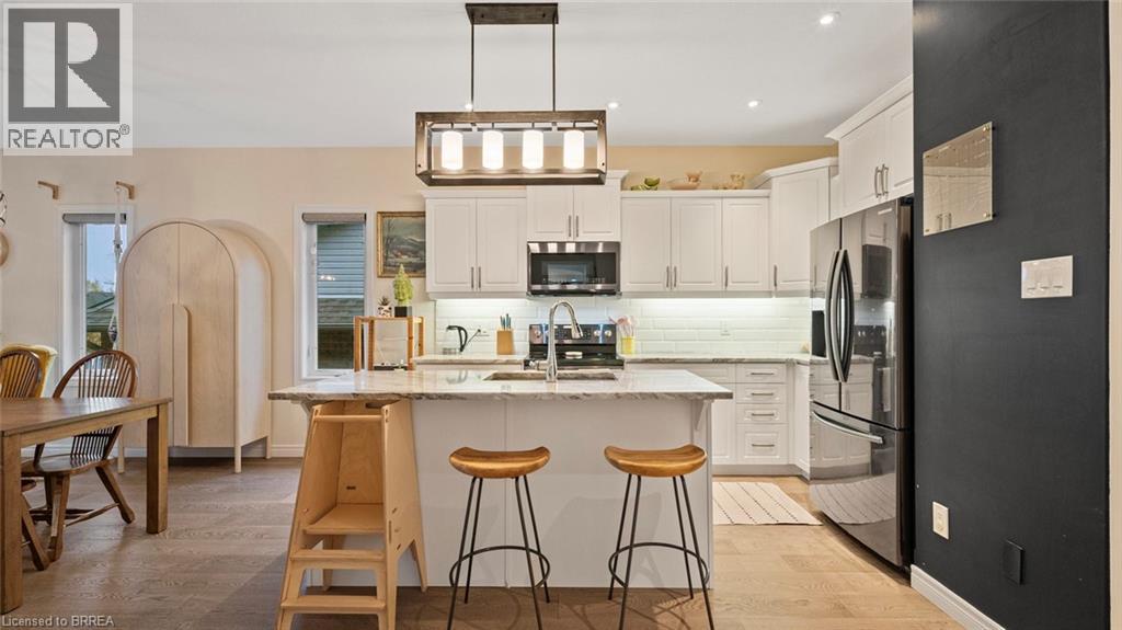 32 Schuyler Street, Paris, Ontario  N3L 0E5 - Photo 7 - 40782339