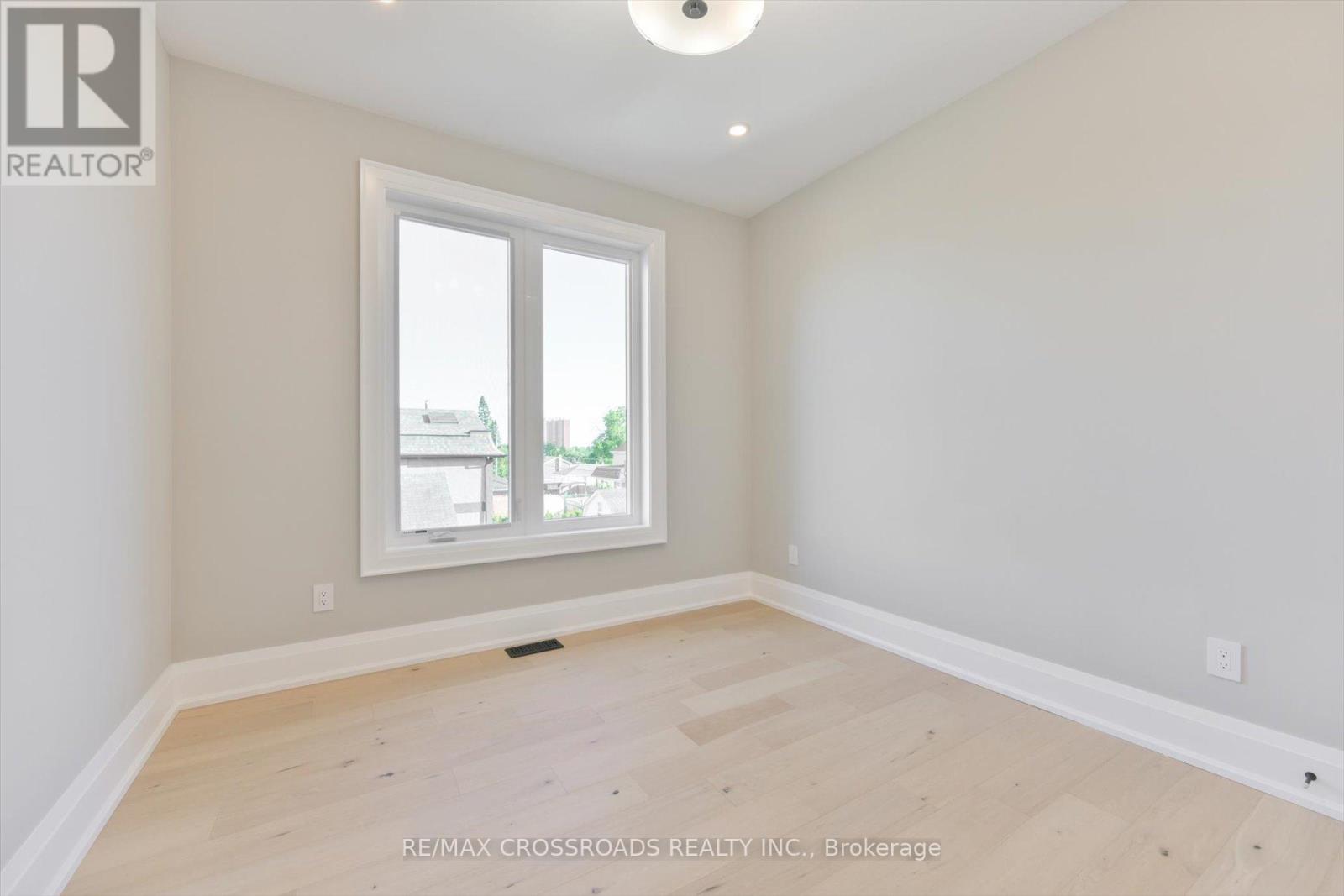 84 Westbourne Avenue, Toronto, Ontario  M1L 2Y5 - Photo 18 - E12494702