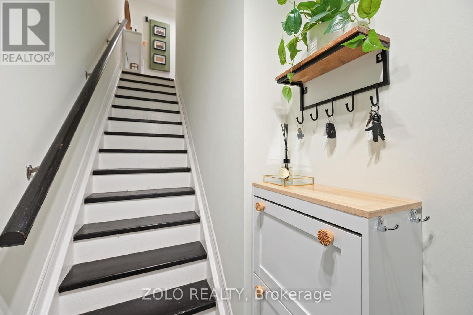 2 - 13 Cheltenham Road, Barrie (Georgian Drive), Ontario  L4M 0E7 - Photo 24 - S12494676