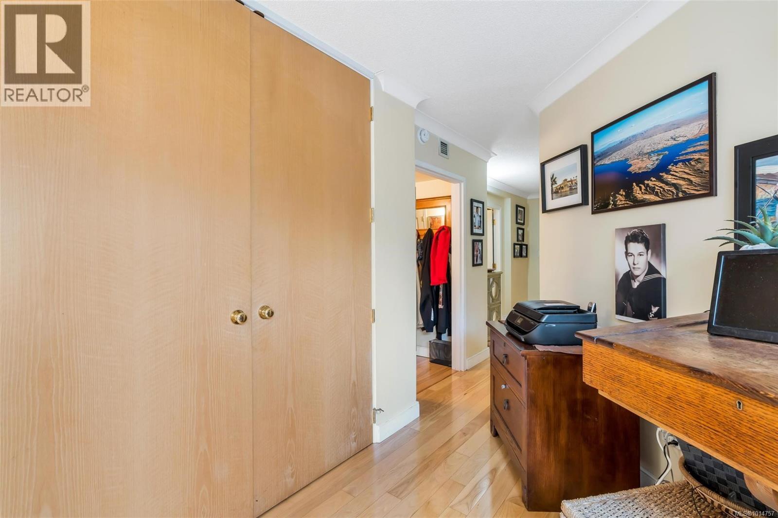 105 636 Montreal St, Victoria, British Columbia  V8V 4Y1 - Photo 59 - 1014757