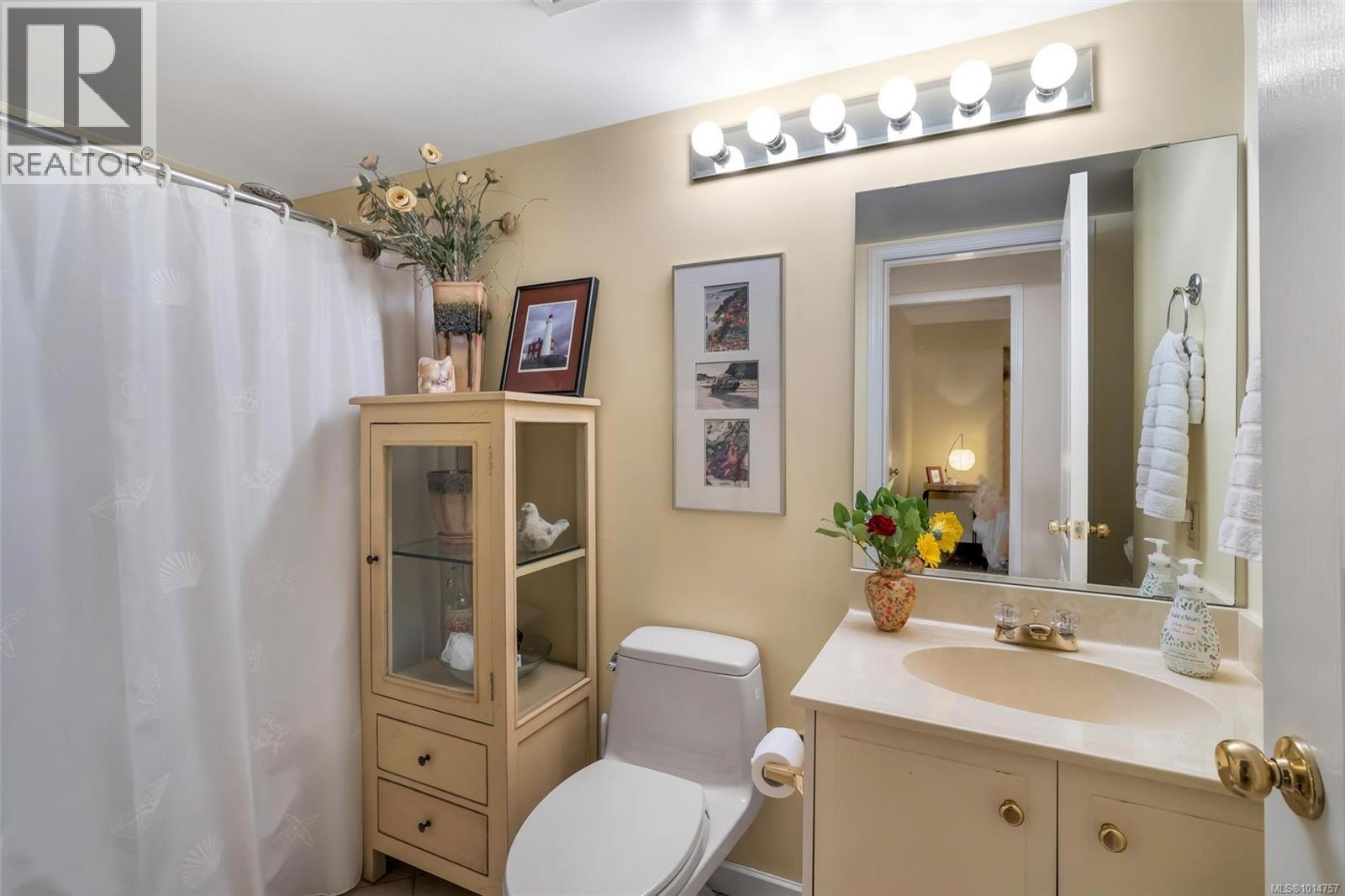 105 636 Montreal St, Victoria, British Columbia  V8V 4Y1 - Photo 66 - 1014757