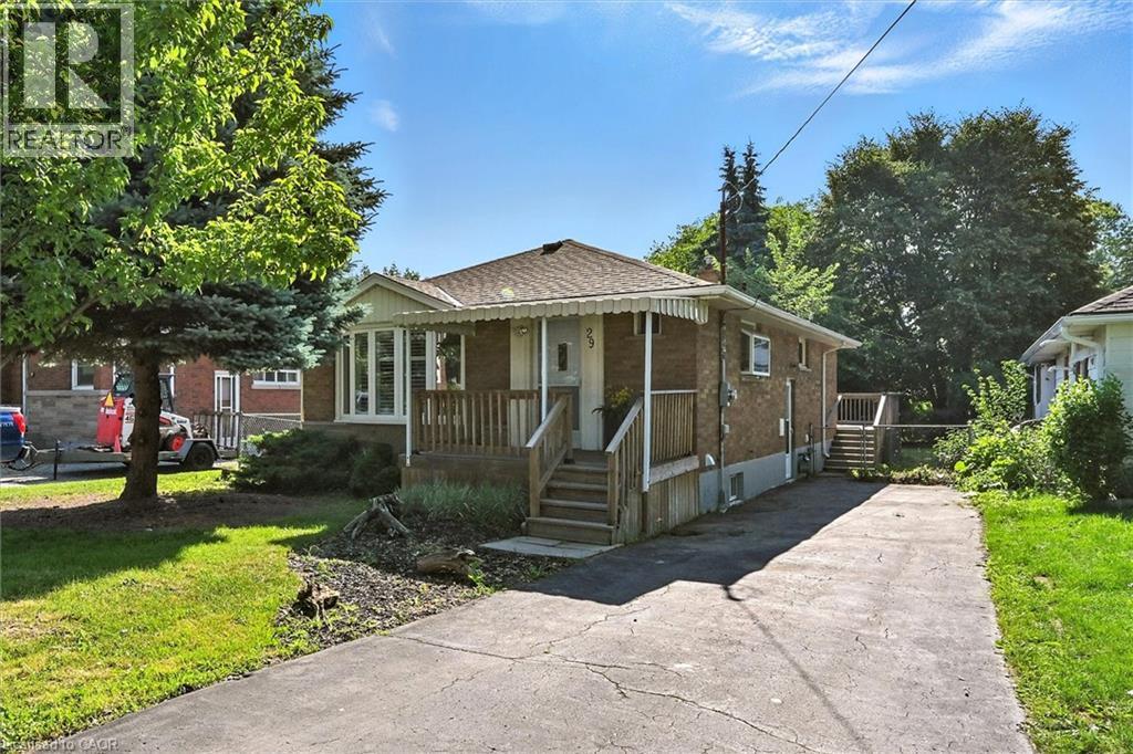 29 West 21st Street, Hamilton, Ontario  L9C 4M3 - Photo 2 - 40779645