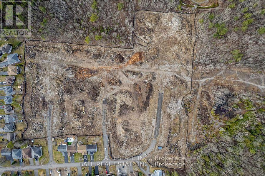 38 Hemlock Crescent, Kawartha Lakes (Bobcaygeon), Ontario  K0M 1A0 - Photo 12 - X12494818