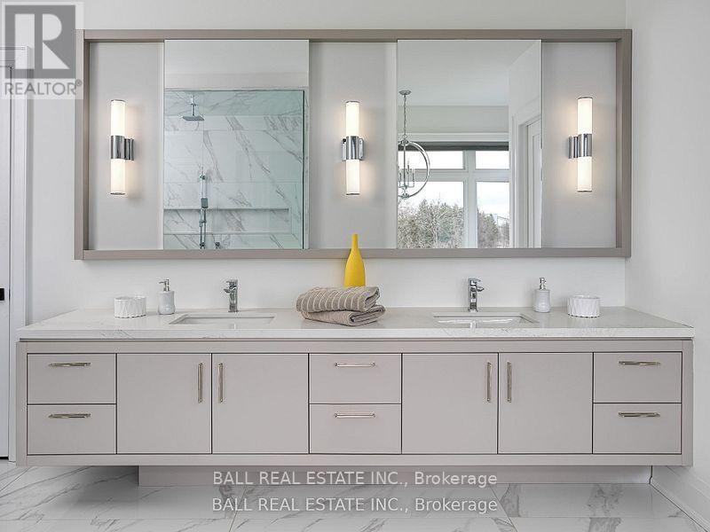 38 Hemlock Crescent, Kawartha Lakes (Bobcaygeon), Ontario  K0M 1A0 - Photo 3 - X12494818