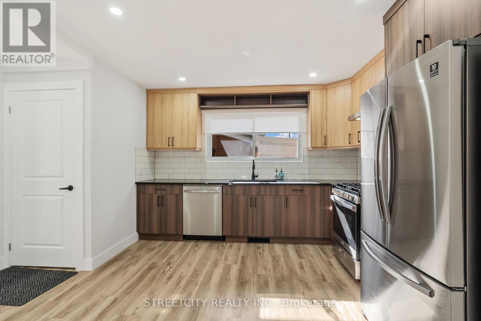 53 Susan Avenue, London East, Ontario  N5V 2G1 - Photo 9 - X12494776