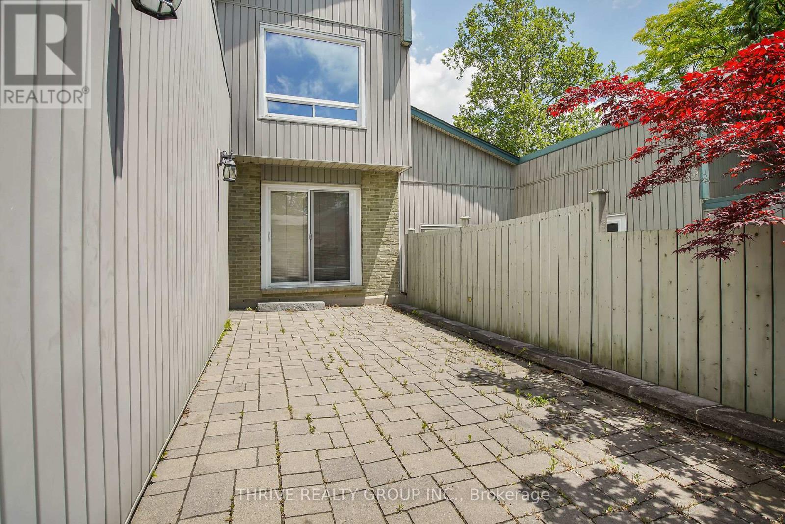 663 Woodcrest Boulevard, London South (South M), Ontario  N6K 1P8 - Photo 4 - X12494808