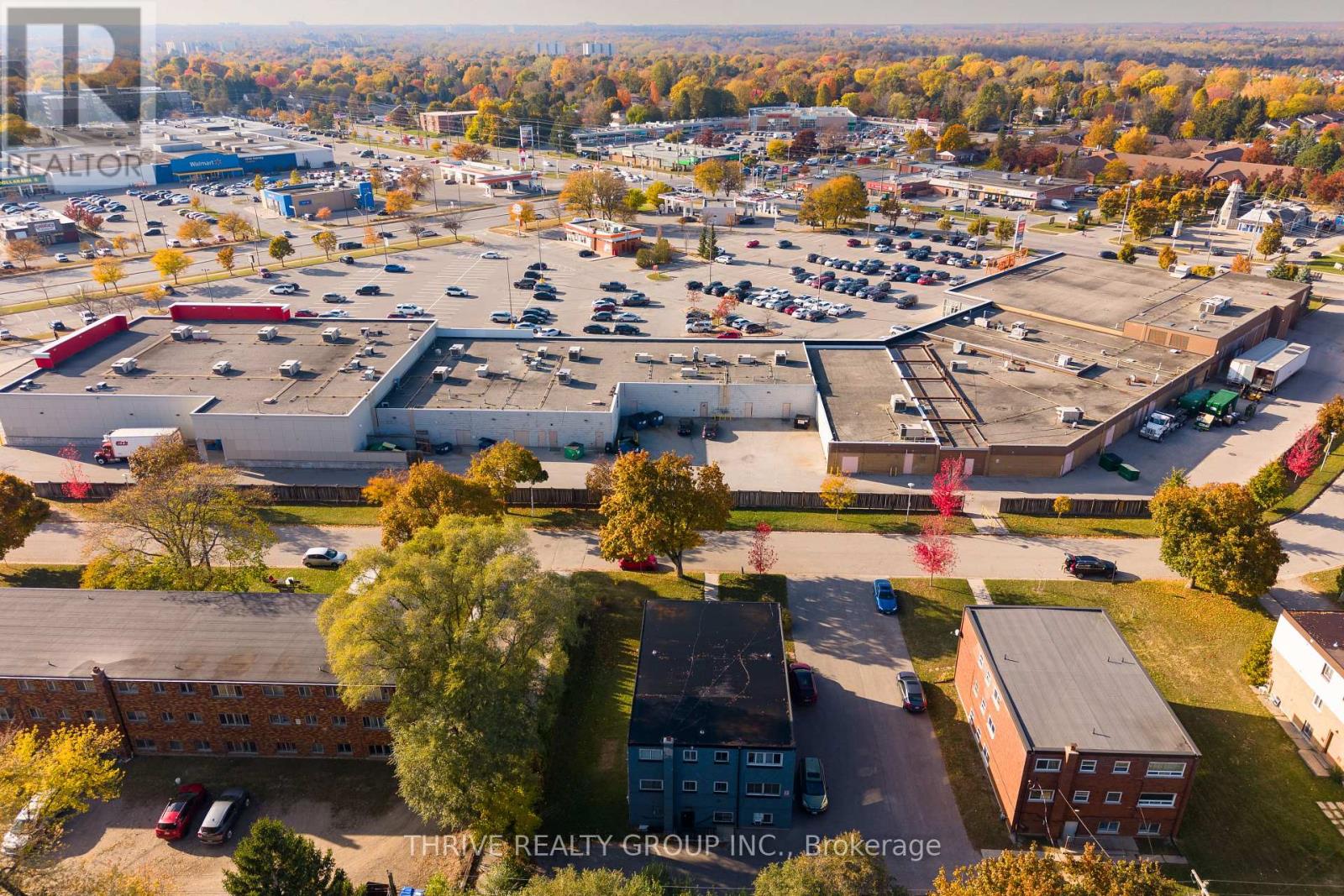 153 Godfrey Drive, London East (East D), Ontario  N5V 2E8 - Photo 4 - X12494880