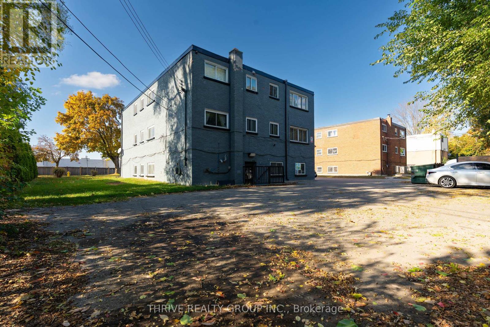 153 Godfrey Drive, London East (East D), Ontario  N5V 2E8 - Photo 7 - X12494880