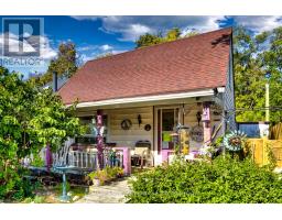 38 SANDERSON STREET, Brantford, Ontario