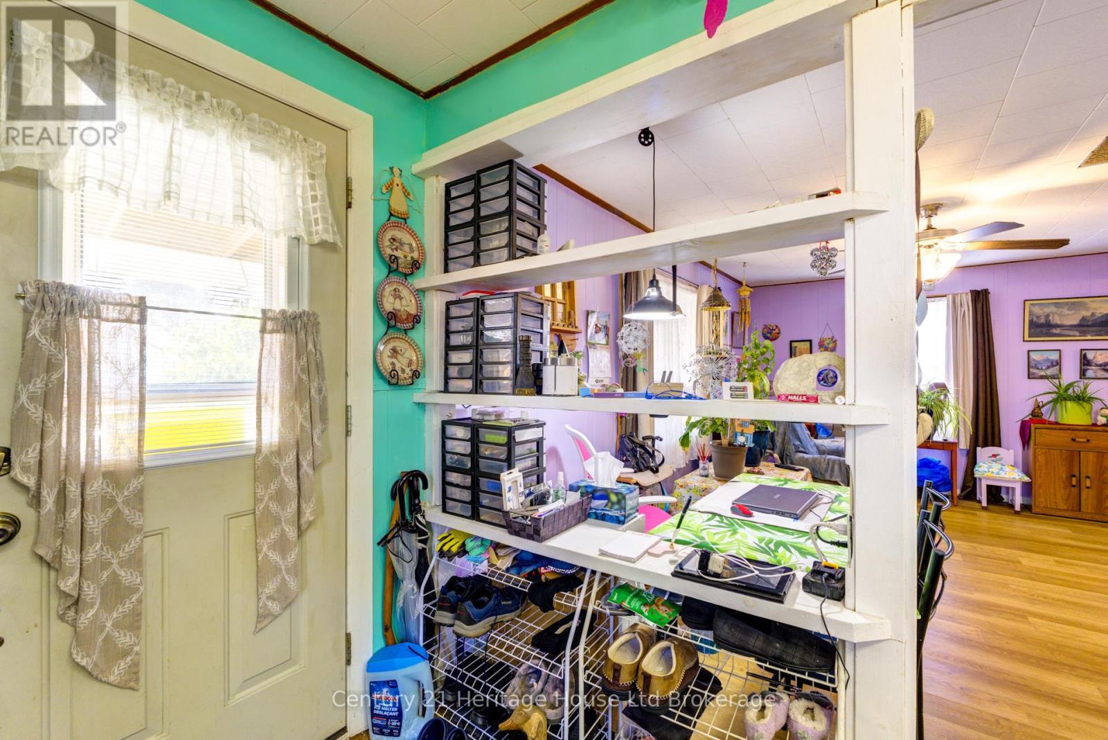 38 Sanderson Street, Brantford, Ontario  N3S 2V2 - Photo 13 - X12449362