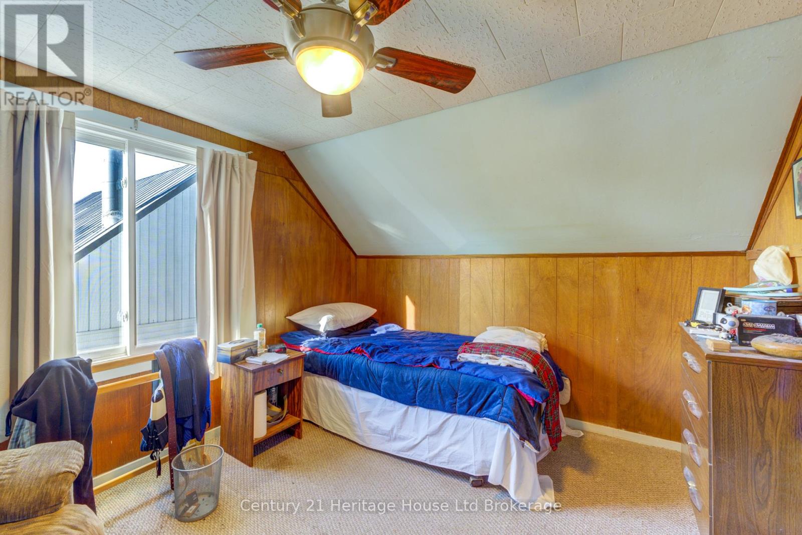 38 Sanderson Street, Brantford, Ontario  N3S 2V2 - Photo 35 - X12449362