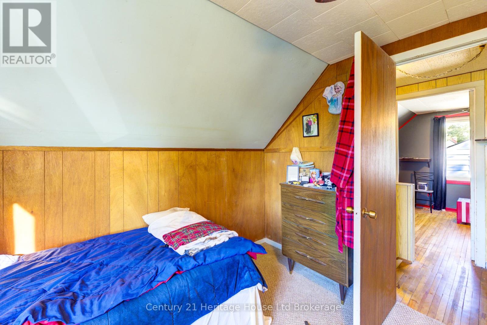 38 Sanderson Street, Brantford, Ontario  N3S 2V2 - Photo 38 - X12449362