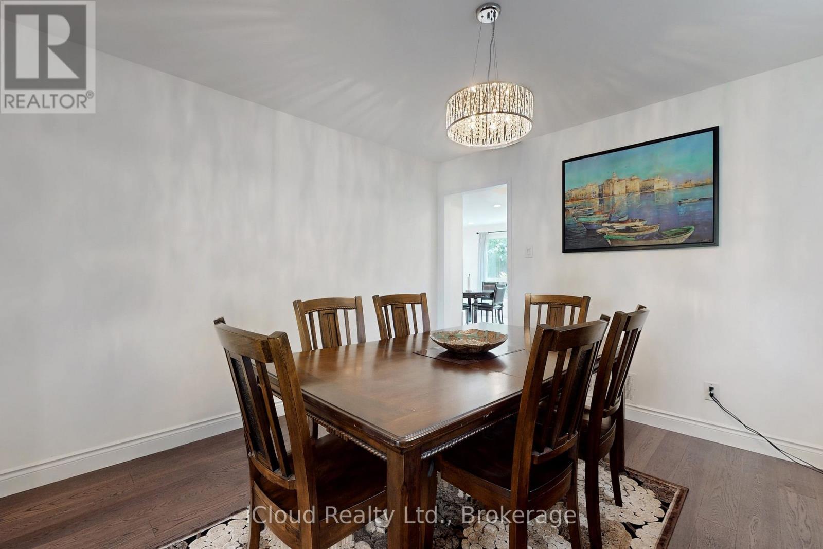 2088 Madden Boulevard, Oakville, Ontario  L6H 3L6 - Photo 15 - W12494678