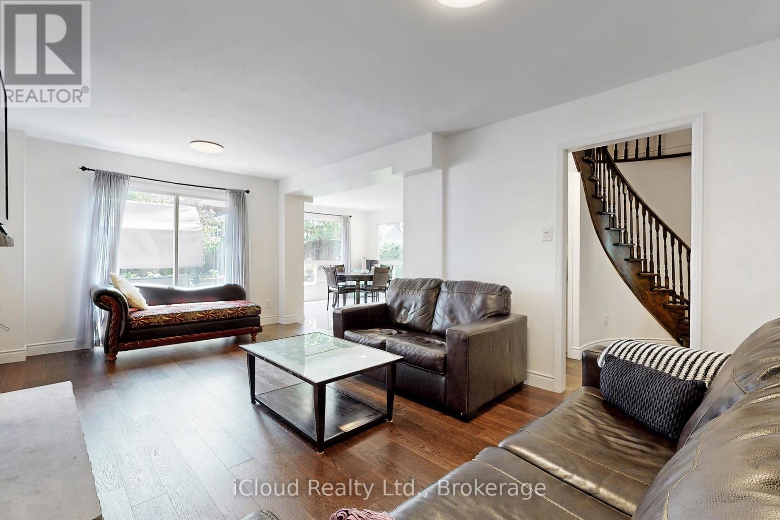 2088 Madden Boulevard, Oakville, Ontario  L6H 3L6 - Photo 6 - W12494678