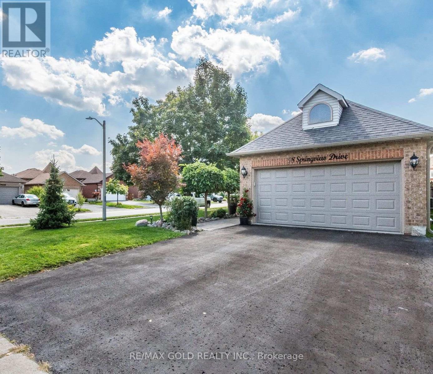 98 SPRINGVIEW DRIVE, Brampton, Ontario