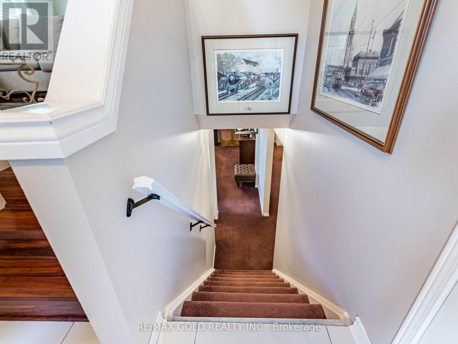 98 Springview Drive, Brampton, Ontario  L6X 4L1 - Photo 17 - W12494690