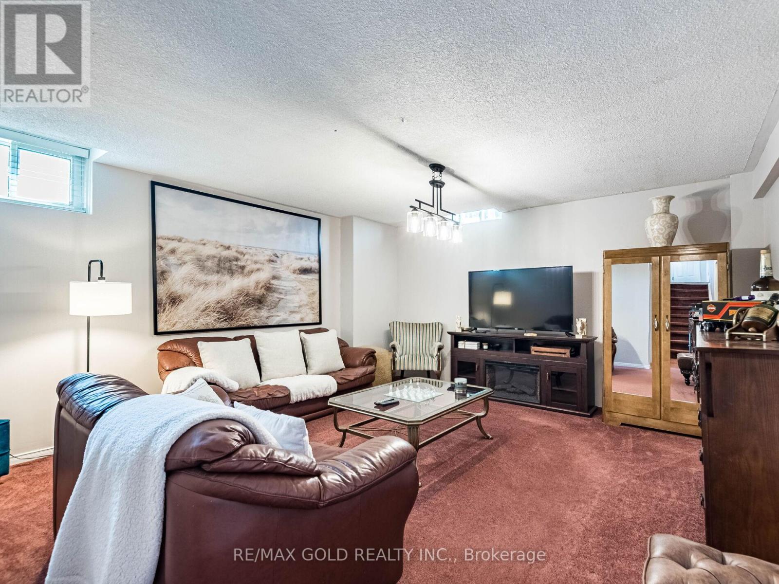 98 Springview Drive, Brampton, Ontario  L6X 4L1 - Photo 19 - W12494690