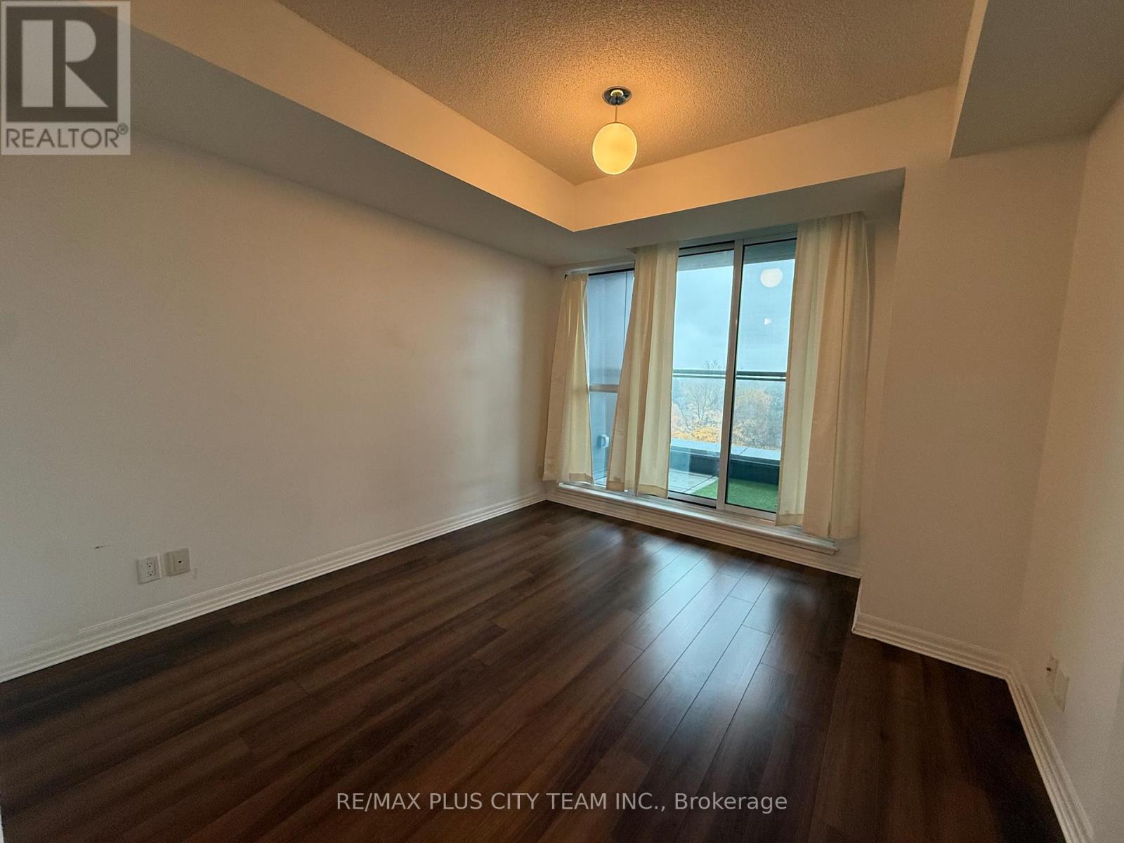 807 - 80 Esther Lorrie Drive S, Toronto, Ontario  M9W 0C6 - Photo 10 - W12494730