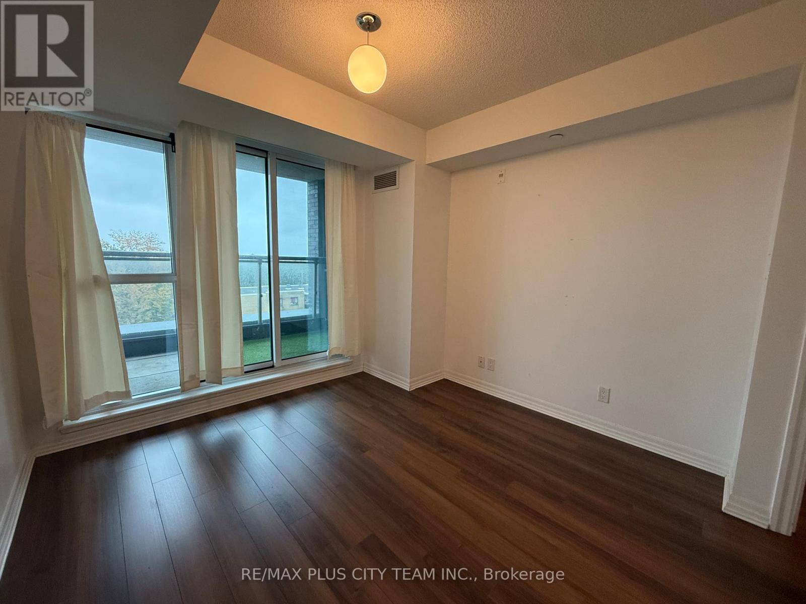 807 - 80 Esther Lorrie Drive S, Toronto, Ontario  M9W 0C6 - Photo 12 - W12494730