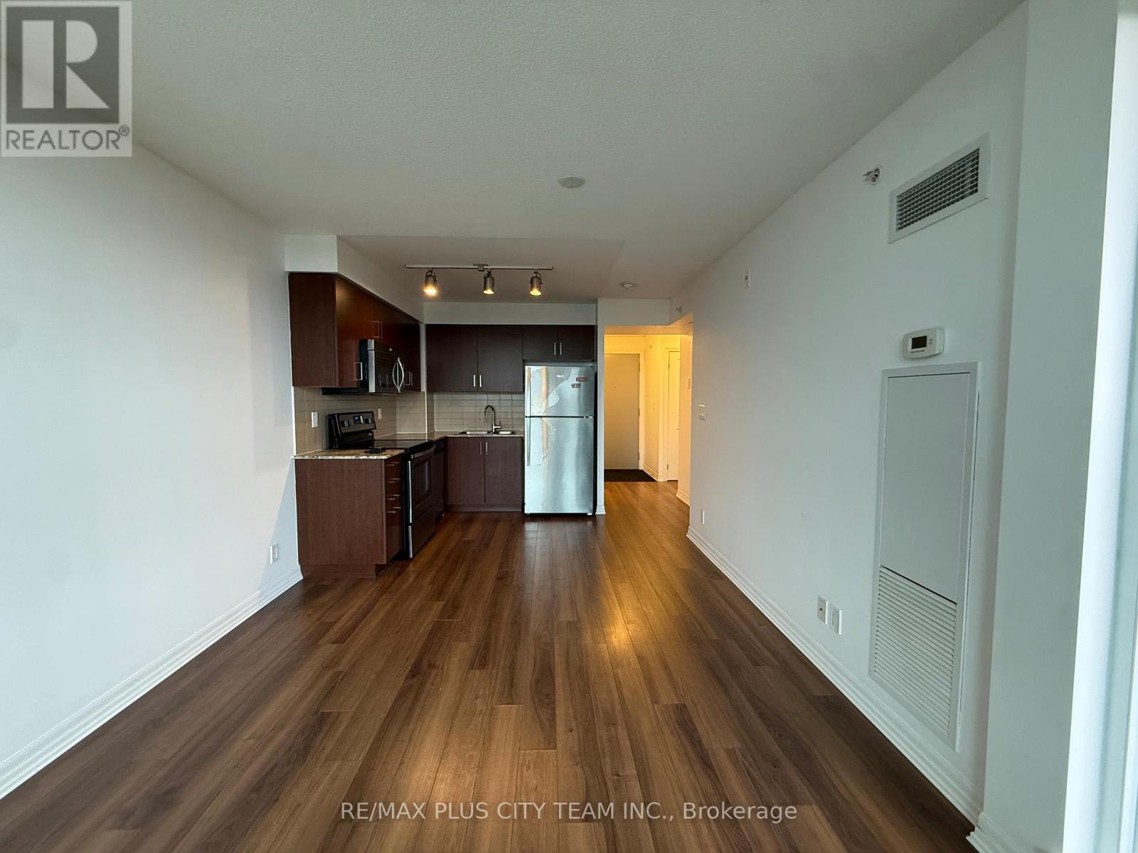 807 - 80 Esther Lorrie Drive S, Toronto, Ontario  M9W 0C6 - Photo 6 - W12494730