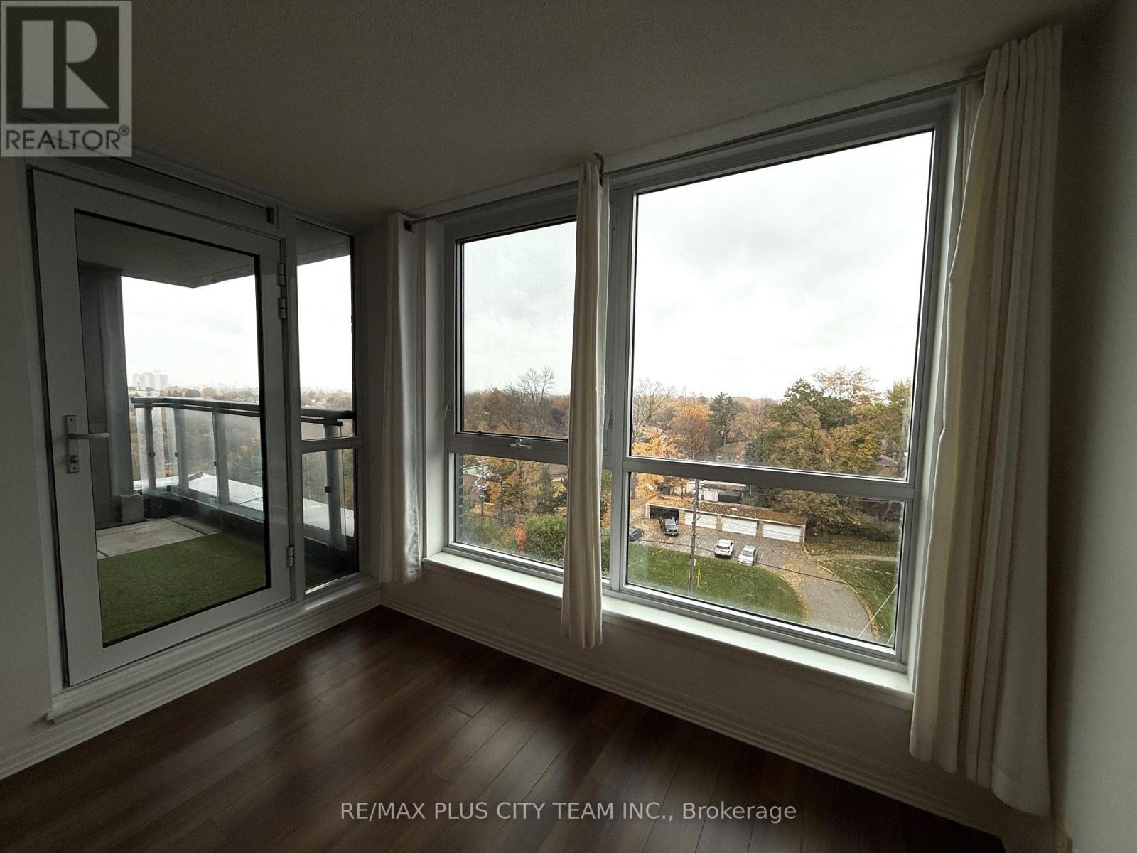 807 - 80 Esther Lorrie Drive S, Toronto, Ontario  M9W 0C6 - Photo 7 - W12494730