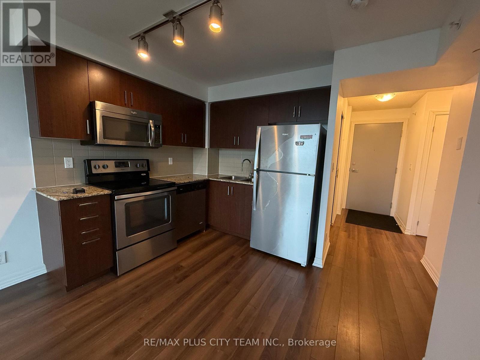 807 - 80 Esther Lorrie Drive S, Toronto, Ontario  M9W 0C6 - Photo 9 - W12494730