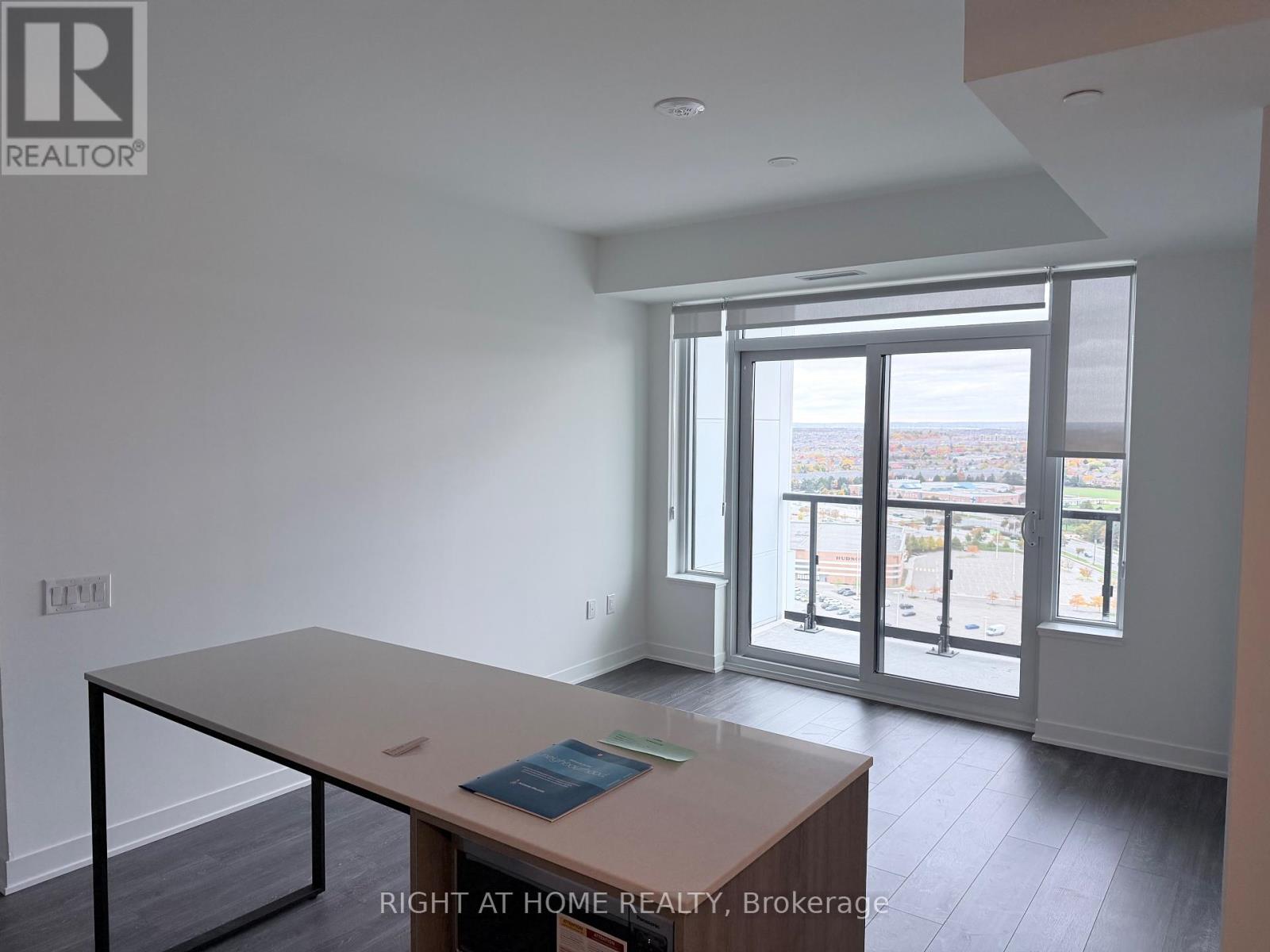 2109 - 2495 Eglinton Avenue W, Mississauga, Ontario  L5M 2T2 - Photo 7 - W12494732