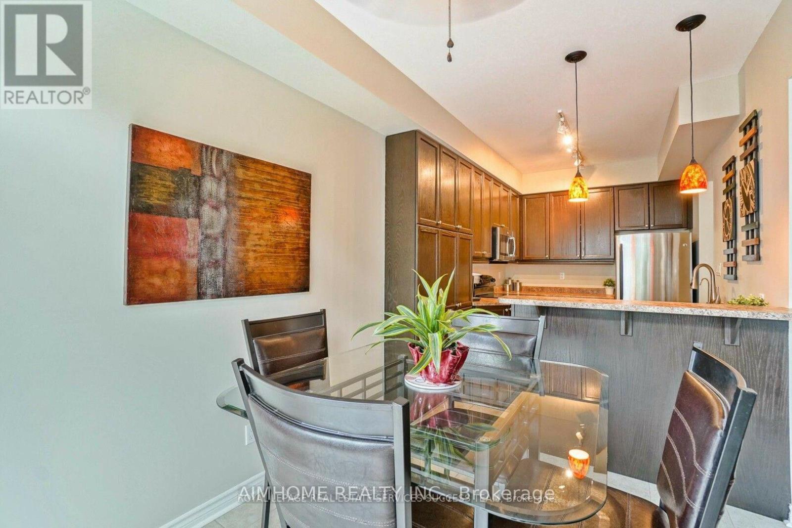 1054 Ryckman Common, Burlington, Ontario  L7R 0B6 - Photo 12 - W12494740