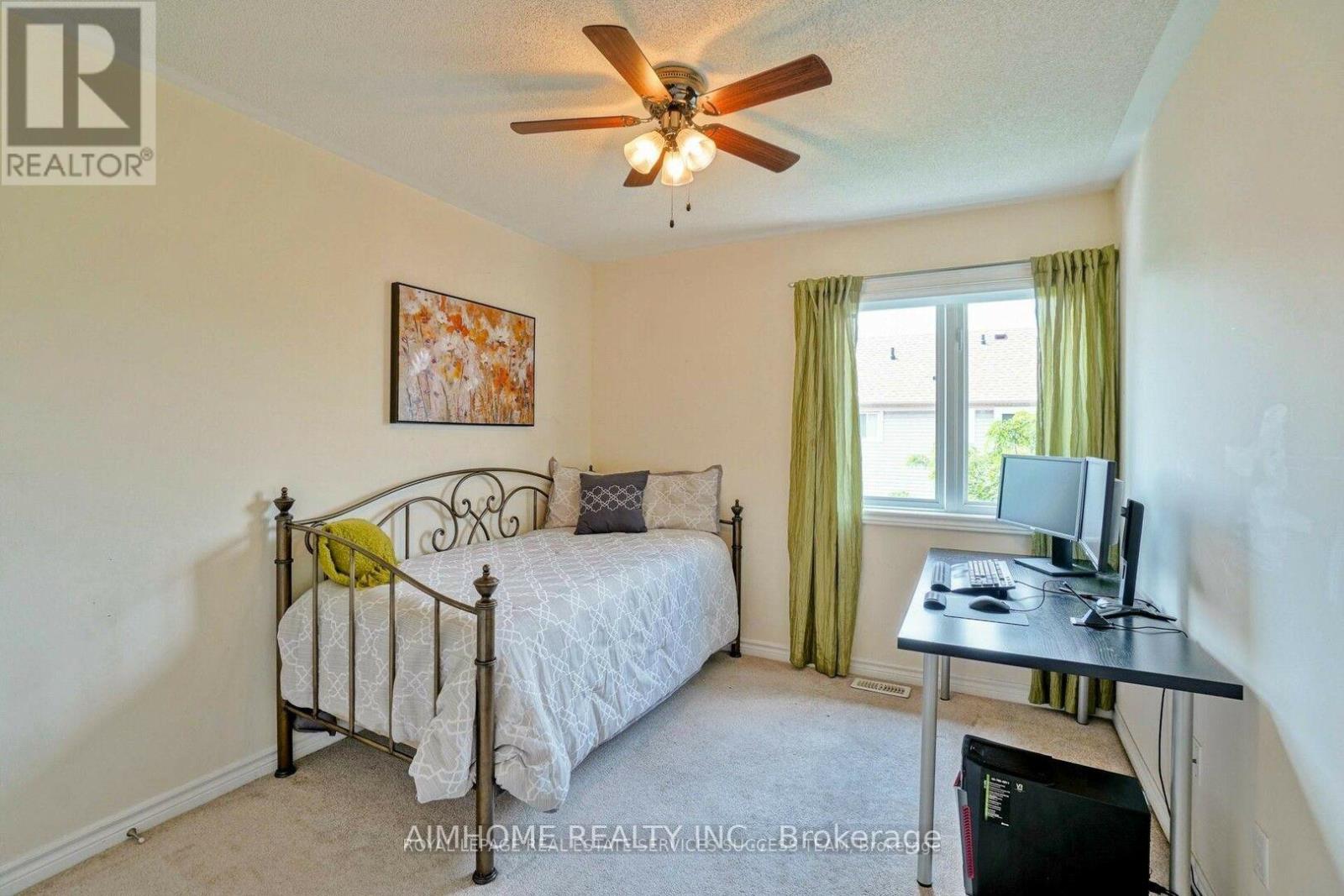 1054 Ryckman Common, Burlington, Ontario  L7R 0B6 - Photo 23 - W12494740