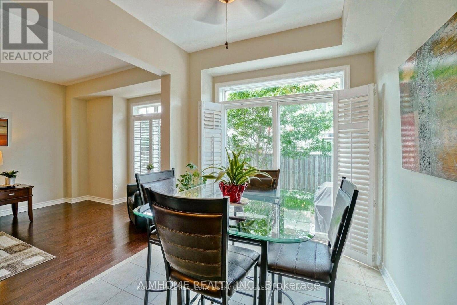 1054 Ryckman Common, Burlington, Ontario  L7R 0B6 - Photo 9 - W12494740