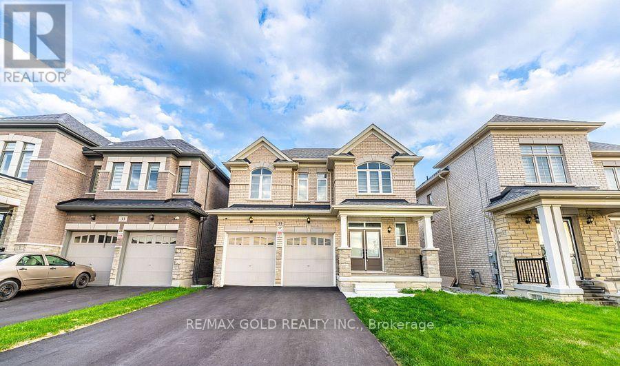 35 ACADEMY DRIVE, Brampton, Ontario