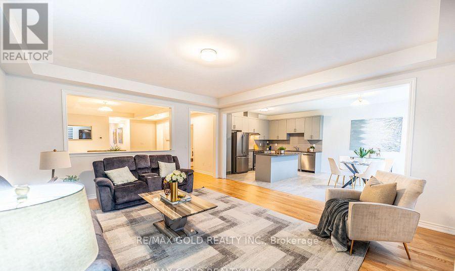 35 Academy Drive, Brampton, Ontario  L6P 3C9 - Photo 11 - W12494750