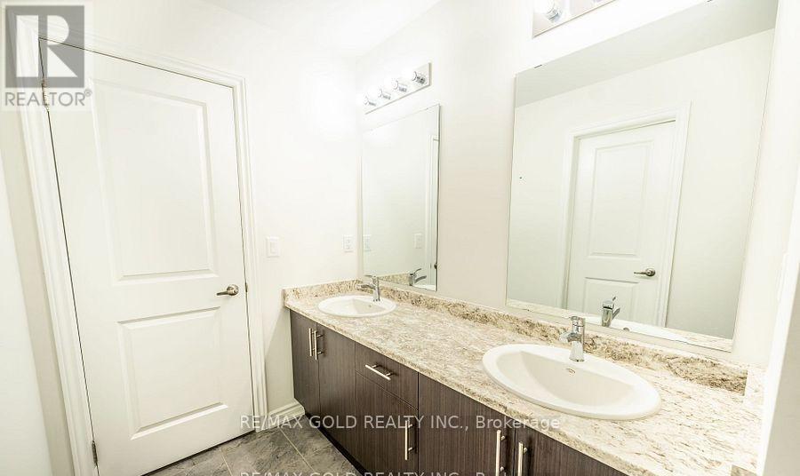 35 Academy Drive, Brampton, Ontario  L6P 3C9 - Photo 24 - W12494750