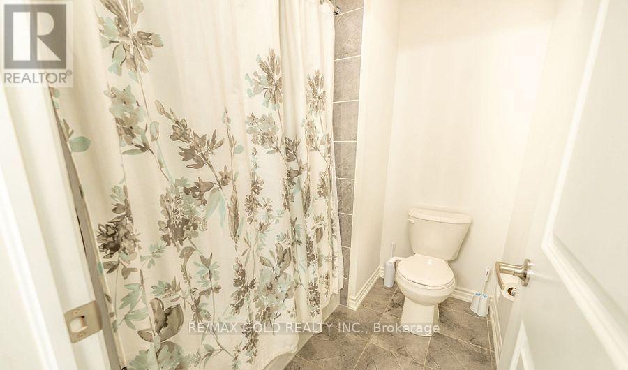 35 Academy Drive, Brampton, Ontario  L6P 3C9 - Photo 25 - W12494750