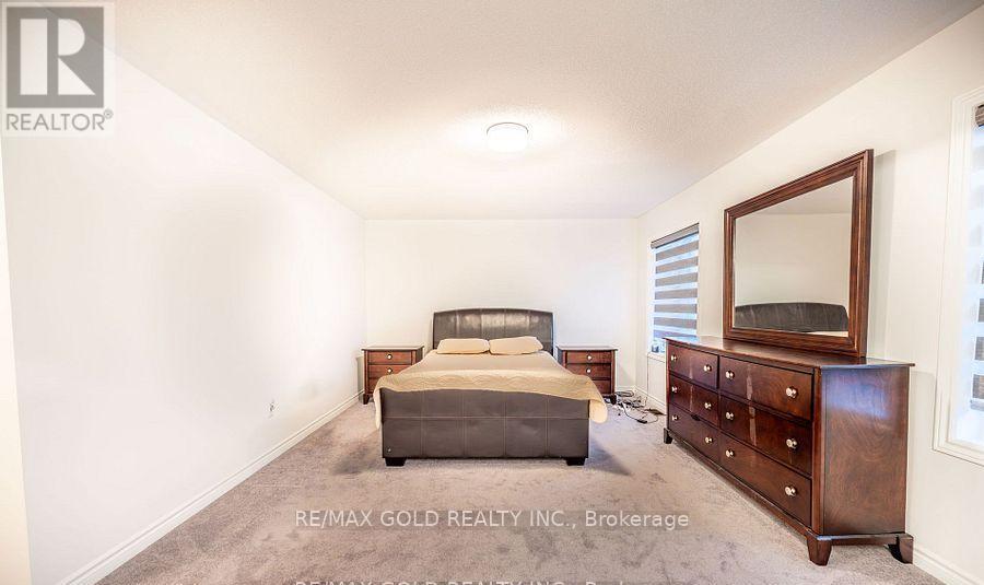 35 Academy Drive, Brampton, Ontario  L6P 3C9 - Photo 27 - W12494750