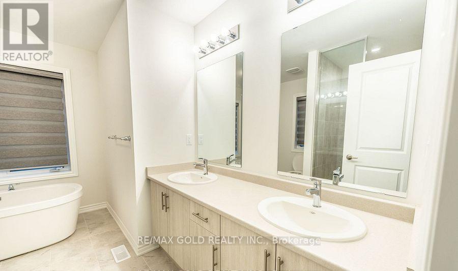 35 Academy Drive, Brampton, Ontario  L6P 3C9 - Photo 30 - W12494750