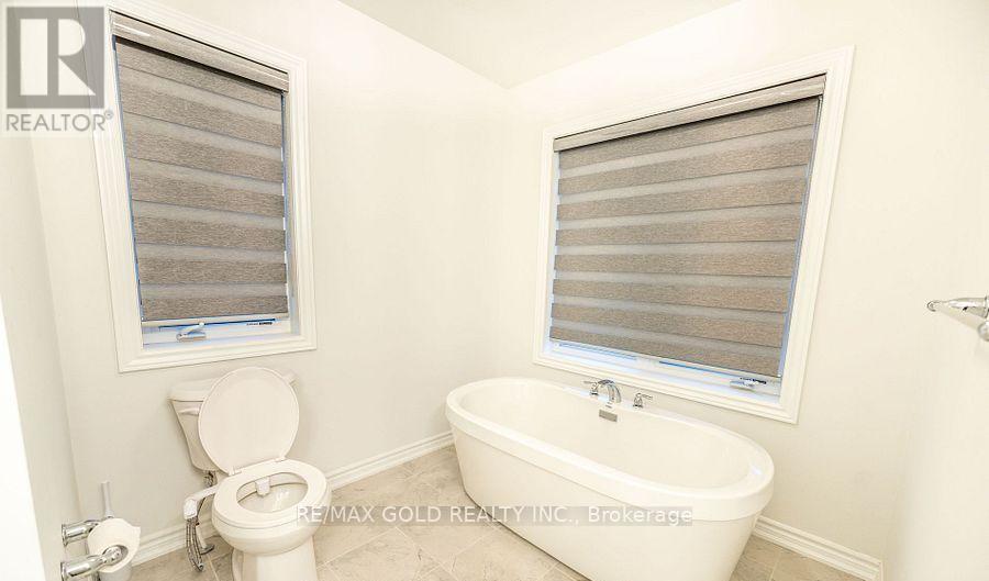 35 Academy Drive, Brampton, Ontario  L6P 3C9 - Photo 31 - W12494750