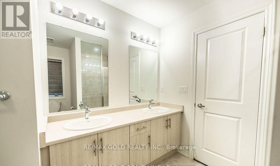 35 Academy Drive, Brampton, Ontario  L6P 3C9 - Photo 32 - W12494750