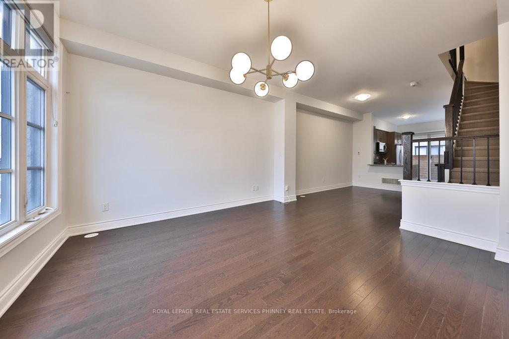 7 - 2160 Trafalgar Road, Oakville, Ontario  L6H 7H2 - Photo 10 - W12494762