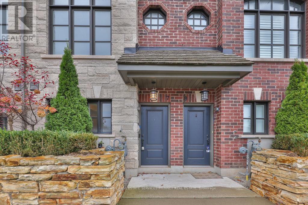 7 - 2160 Trafalgar Road, Oakville, Ontario  L6H 7H2 - Photo 2 - W12494762