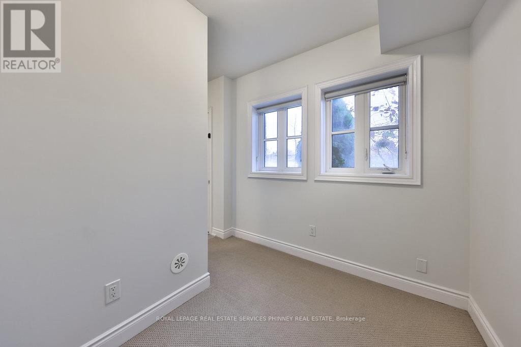 7 - 2160 Trafalgar Road, Oakville, Ontario  L6H 7H2 - Photo 5 - W12494762