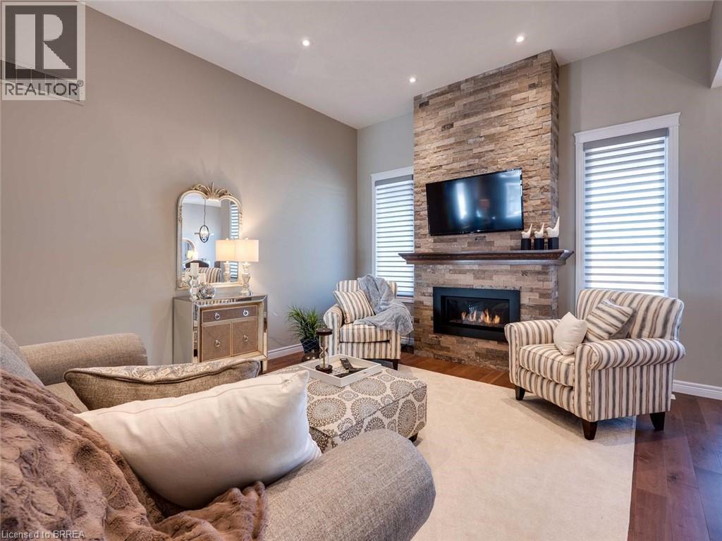 32 Patten Drive, St. George, Ontario  N0E 1N0 - Photo 5 - 40784636