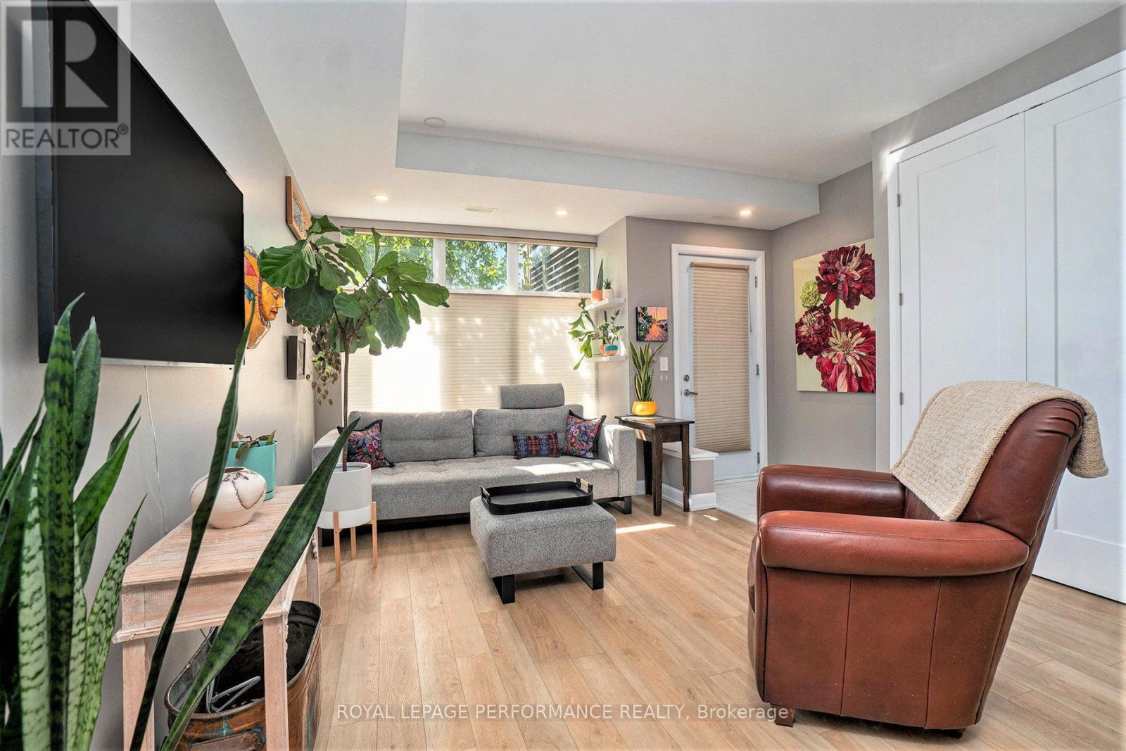 1 - 509 Gladstone Avenue, Ottawa, Ontario  K1R 5N9 - Photo 2 - X12494812