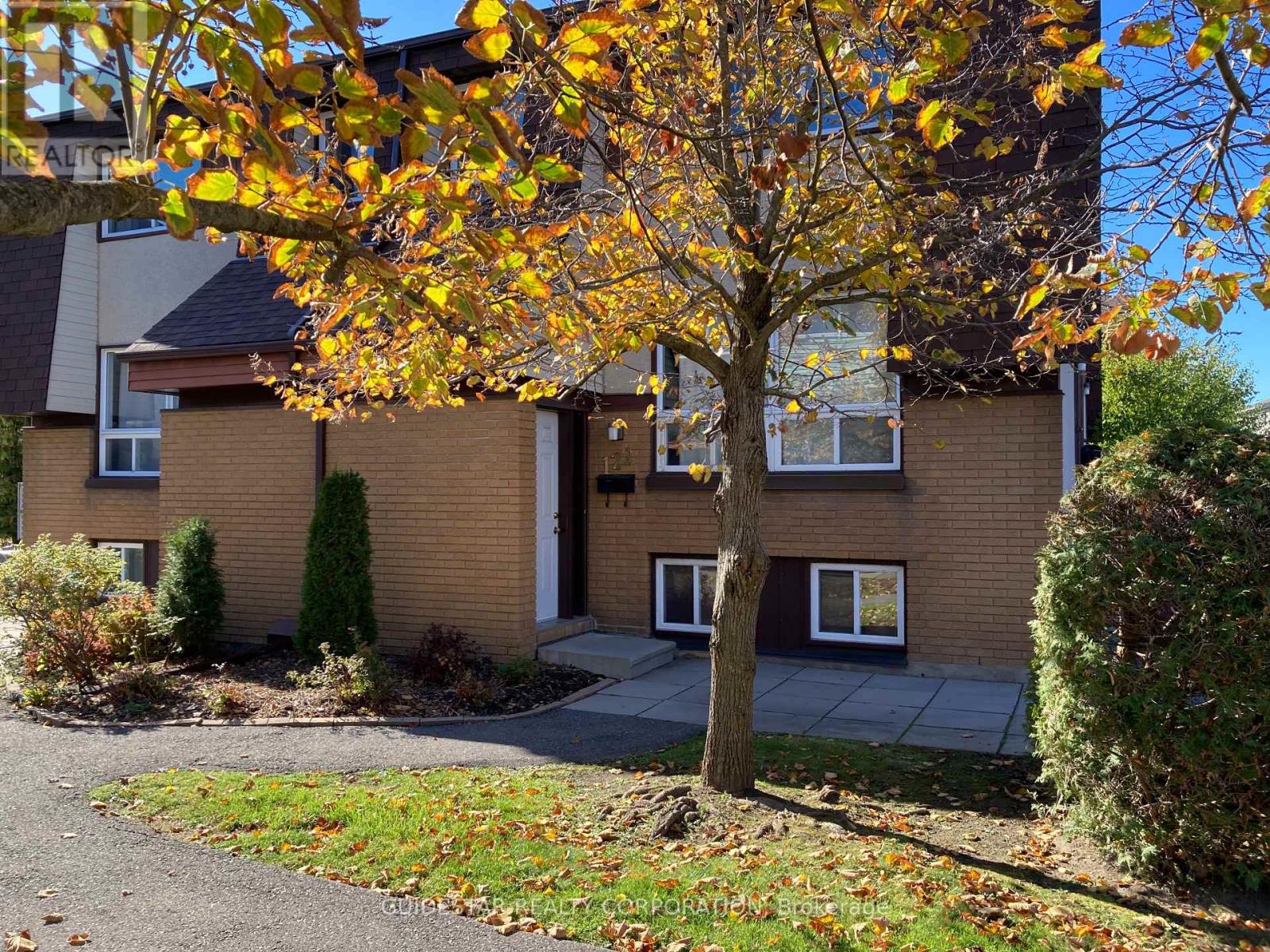 122 Renova Private, Ottawa, Ontario  K1G 4C6 - Photo 24 - X12494822