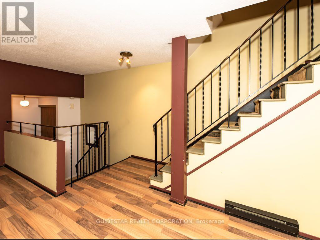 122 Renova Private, Ottawa, Ontario  K1G 4C6 - Photo 5 - X12494822